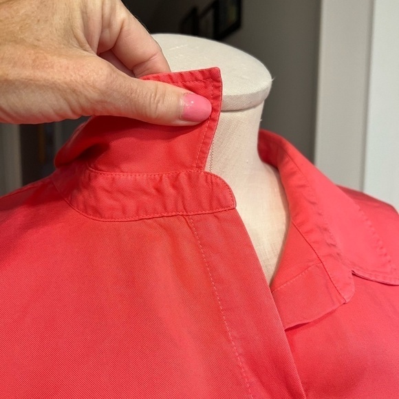 CROWN & IVY coral long sleeve flowy button down shirt with side buttons - Picture 4 of 13